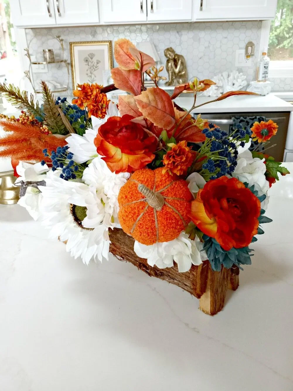 NEW! EXQUISITE MASSIVE STATEMENT CENTERPIECE FLORAL